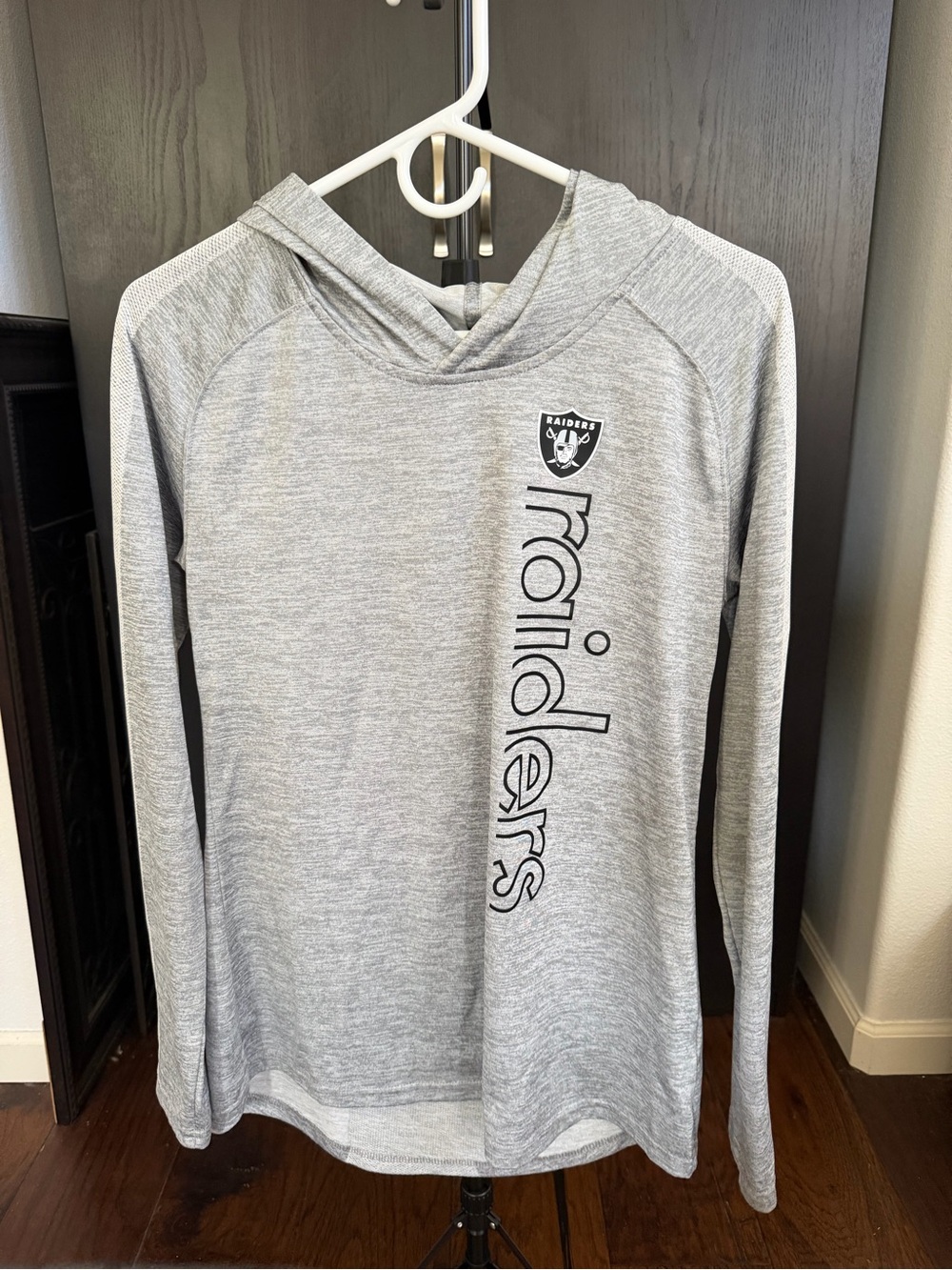 Majestic Gray Heather Raiders Vertical Logo Crewneck Hoodie